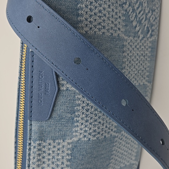 Loius Vuitton Denim Damier Limited Ed. Large Pouch - COA included - Picture 8 of 16